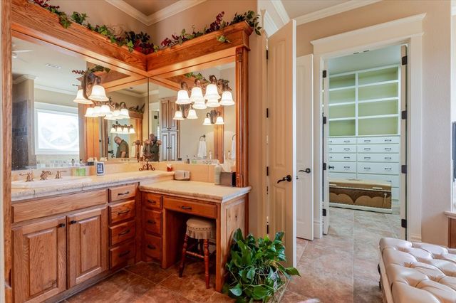 11918 Riek Road !, Krum, TX 76249