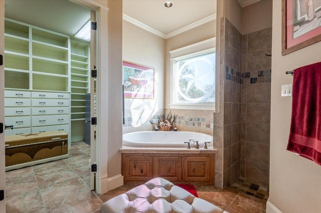 11918 Riek Road !, Krum, TX 76249