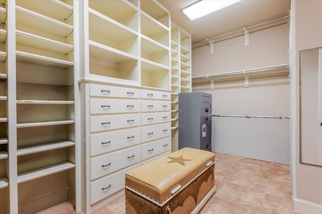 11918 Riek Road !, Krum, TX 76249