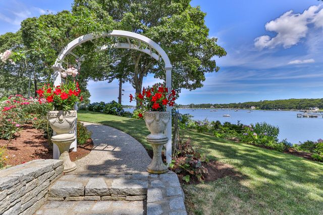 168 Garrison Lane, Osterville, MA 02655