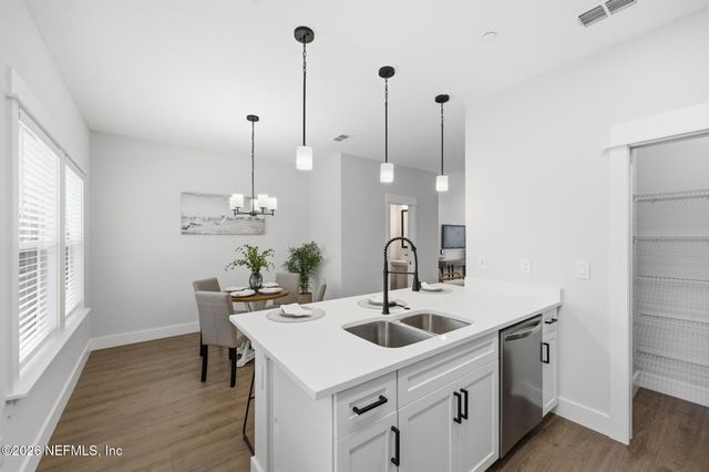 1304- 1312 1ST Avenue N 1304, 1308, 1312, Jacksonville Beach, FL 32250