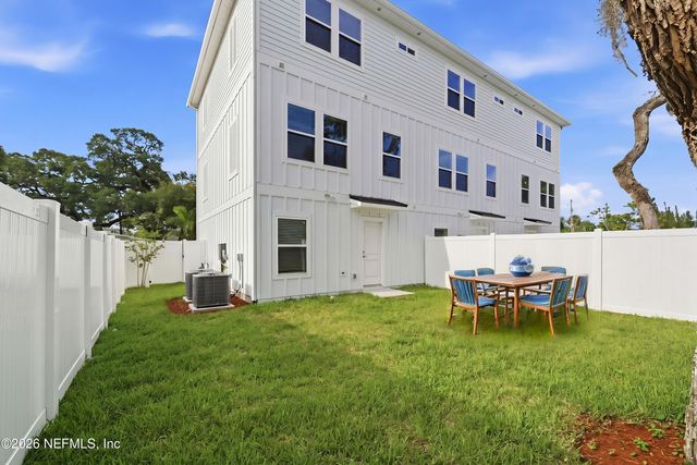 1304- 1312 1ST Avenue N 1304, 1308, 1312, Jacksonville Beach, FL 32250