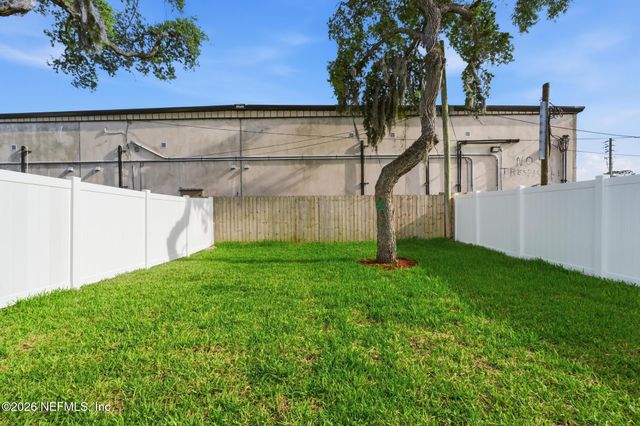 1304- 1312 1ST Avenue N 1304, 1308, 1312, Jacksonville Beach, FL 32250
