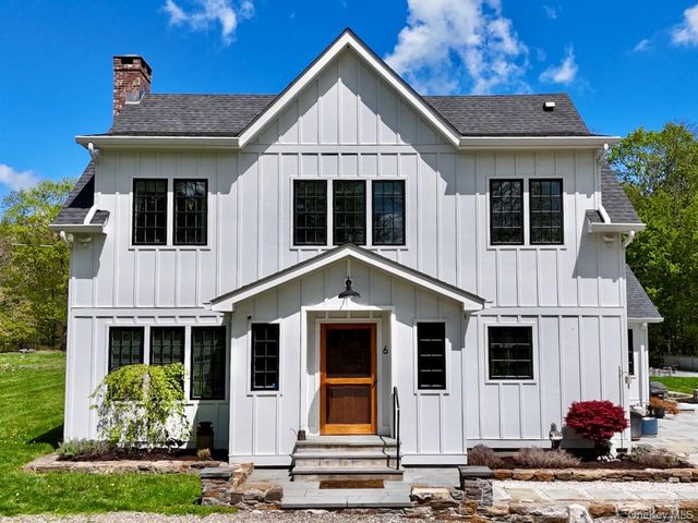 6 Byrds Hill Road, Pawling, NY 12564