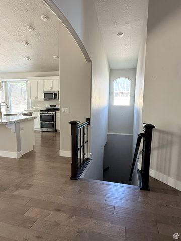 808 W VALLEY VIEW WAY, Lehi, UT 84048