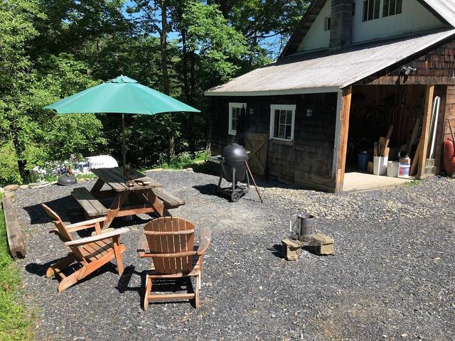 158 Macintosh Hill Road, Bethel, VT 05032