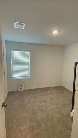 212 Marty Allen LOOP, Jarrell, TX 76537