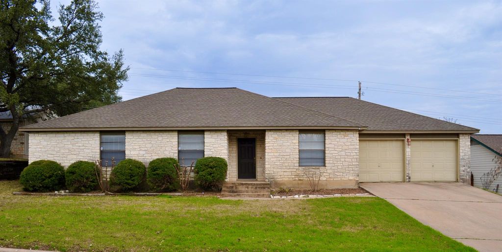 8304 Red Willow DR, Austin, TX 78736