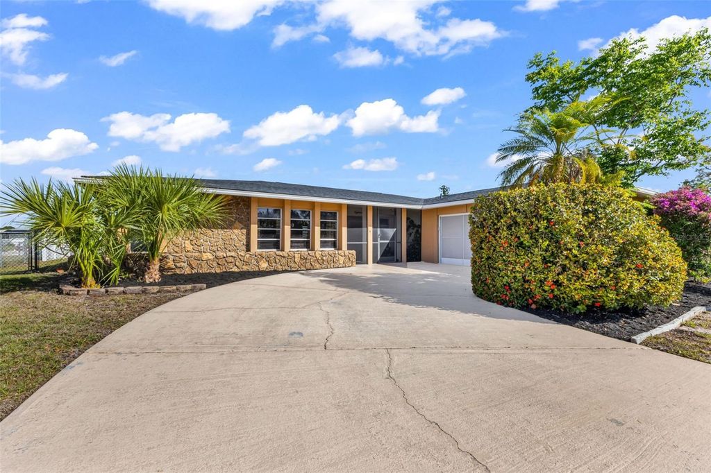 18 ANNAPOLIS LANE, Rotonda West, FL 33947