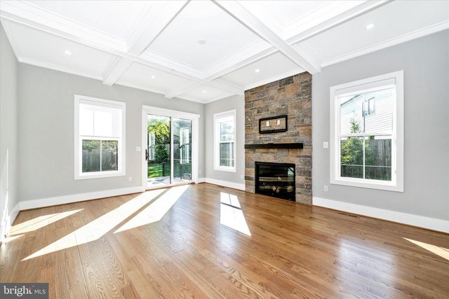 8104 WOODHAVEN BLVD, Bethesda, MD 20817