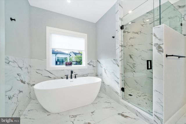 8104 WOODHAVEN BLVD, Bethesda, MD 20817