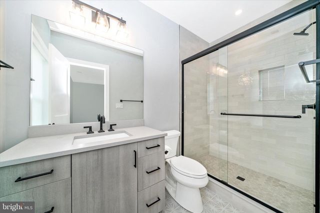 8104 WOODHAVEN BLVD, Bethesda, MD 20817