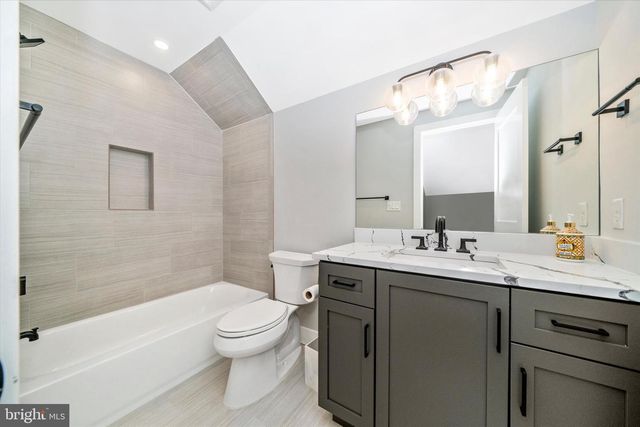 8104 WOODHAVEN BLVD, Bethesda, MD 20817