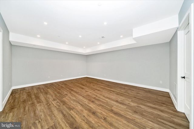 8104 WOODHAVEN BLVD, Bethesda, MD 20817