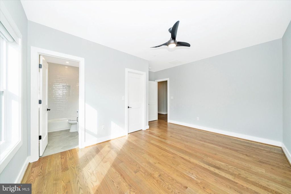 Image 48 of property listing at 8104 WOODHAVEN BLVD, Bethesda, MD 20817