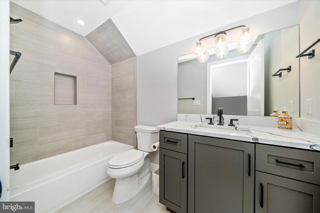 Image 57 of property listing at 8104 WOODHAVEN BLVD, Bethesda, MD 20817