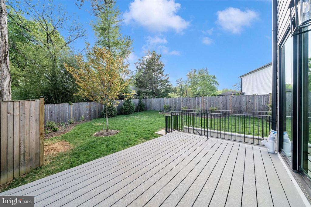 Image 71 of property listing at 8104 WOODHAVEN BLVD, Bethesda, MD 20817