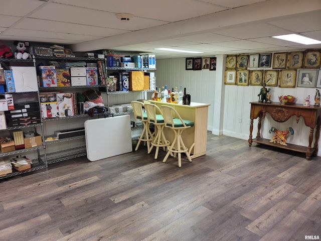 321 W Boone Street, Salem, IL 62881