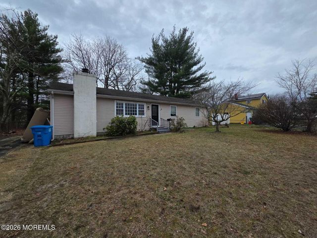 14 Nathan Avenue, Manchester, NJ 08759