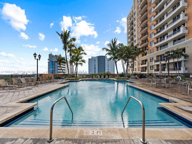 3232 SW 22nd Ter 1609, Miami, FL 33145