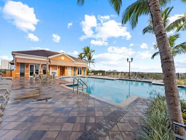 3232 SW 22nd Ter 1609, Miami, FL 33145