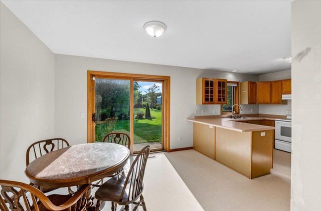 200 Dentaria Drive, Cottage Grove, WI 53527