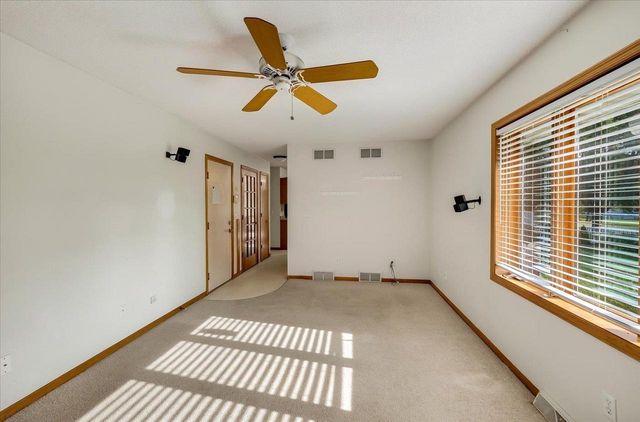 200 Dentaria Drive, Cottage Grove, WI 53527