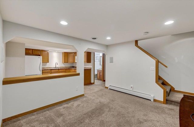 200 Dentaria Drive, Cottage Grove, WI 53527