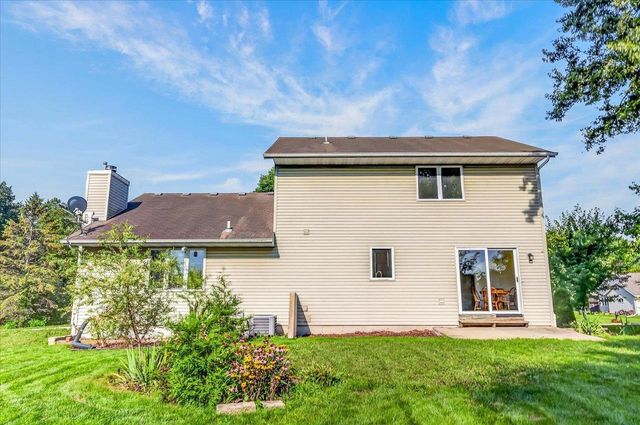 200 Dentaria Drive, Cottage Grove, WI 53527
