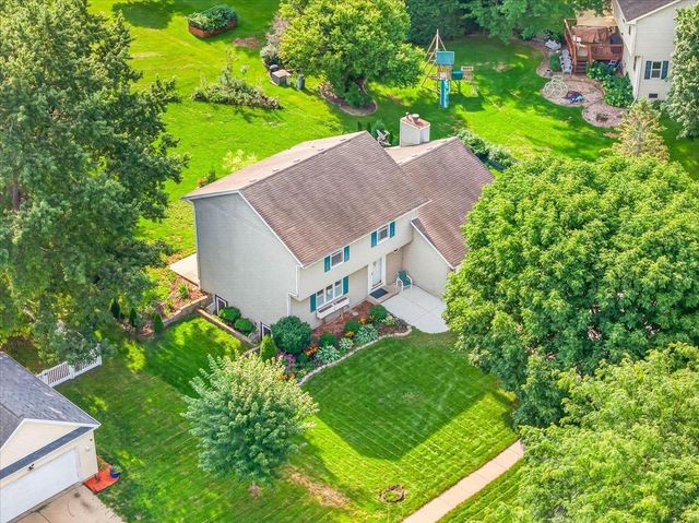 200 Dentaria Drive, Cottage Grove, WI 53527