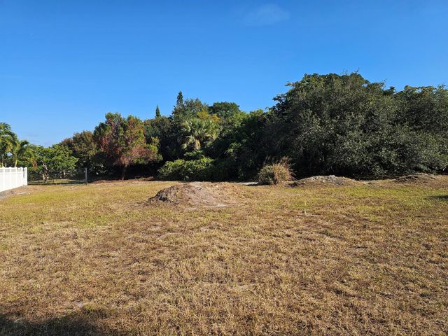 4767 NE Silas Court, Jensen Beach, FL 34957