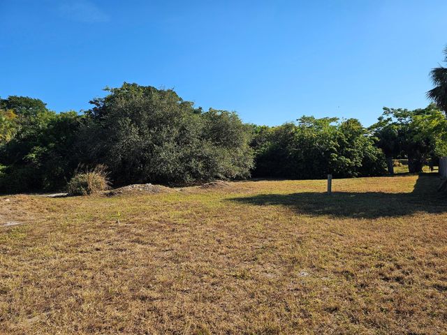 4767 NE Silas Court, Jensen Beach, FL 34957