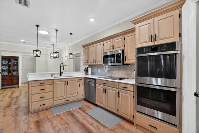 4505 Rosewood Dr, Midland, TX 79707