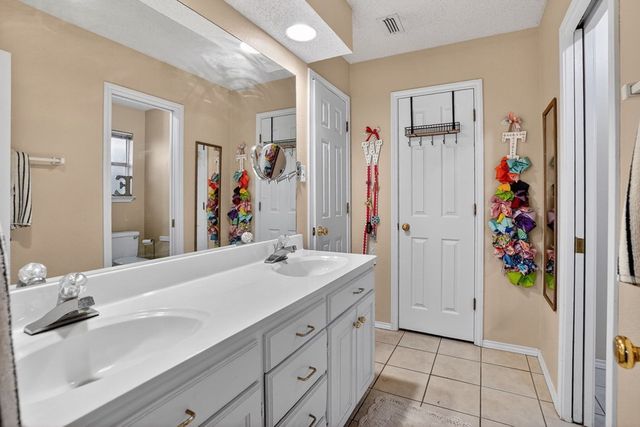 4505 Rosewood Dr, Midland, TX 79707