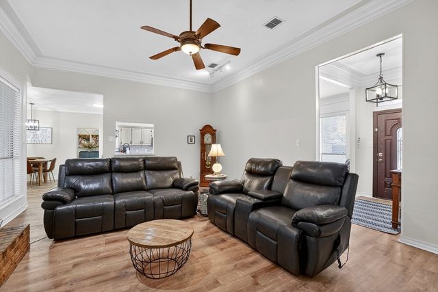 4505 Rosewood Dr, Midland, TX 79707