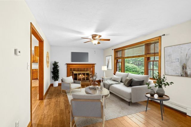 3 Autumn Way, Bourne, MA 02532