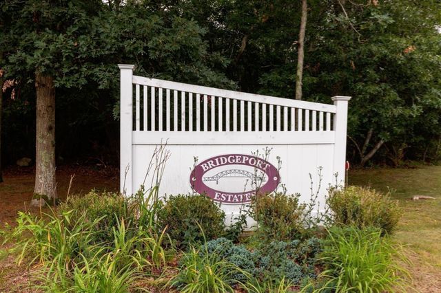 3 Autumn Way, Bourne, MA 02532