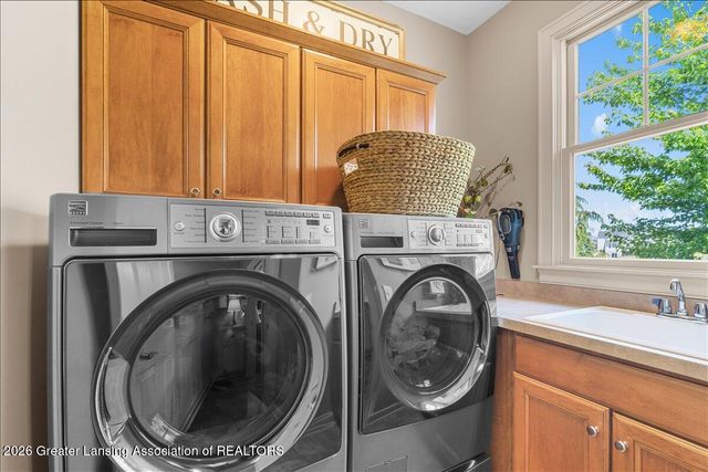 12728 Ospreys Way, Dewitt, MI 48820