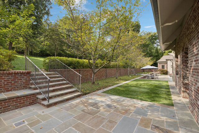 283 Jones Pkwy, Brentwood, TN 37027