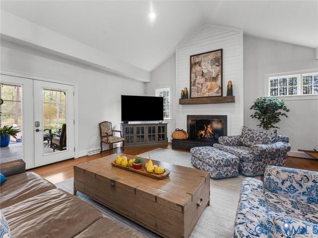 12522 Stagfield Rd, Ashland, VA 23005