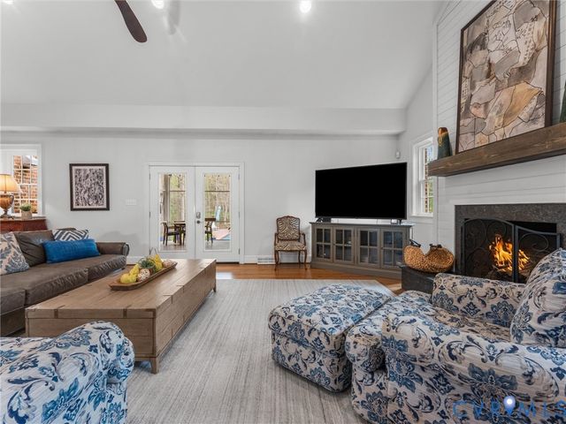 12522 Stagfield Rd, Ashland, VA 23005