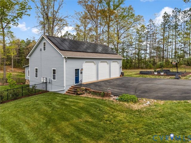 12522 Stagfield Rd, Ashland, VA 23005