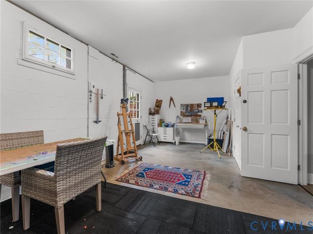 12522 Stagfield Rd, Ashland, VA 23005