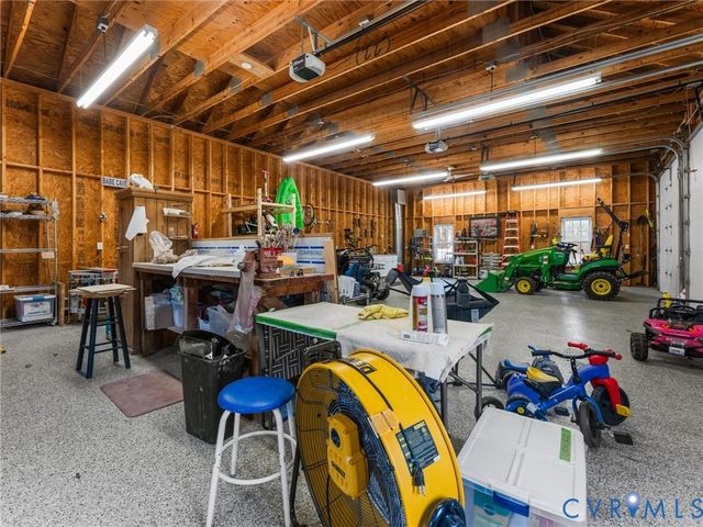 12522 Stagfield Rd, Ashland, VA 23005