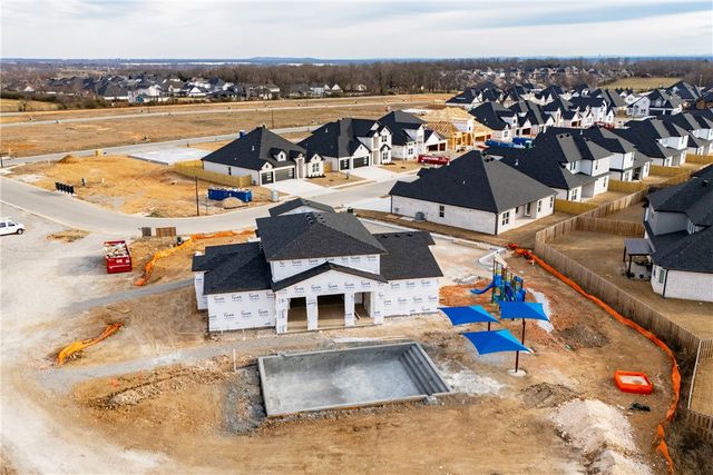 541 Bose Avenue, Centerton, AR 72719