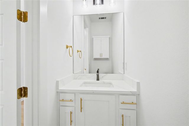 541 Bose Avenue, Centerton, AR 72719