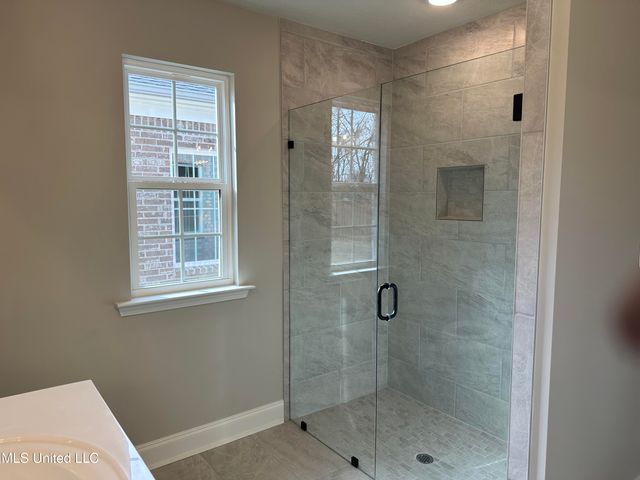 351 Country Garden Drive, Southaven, MS 38671