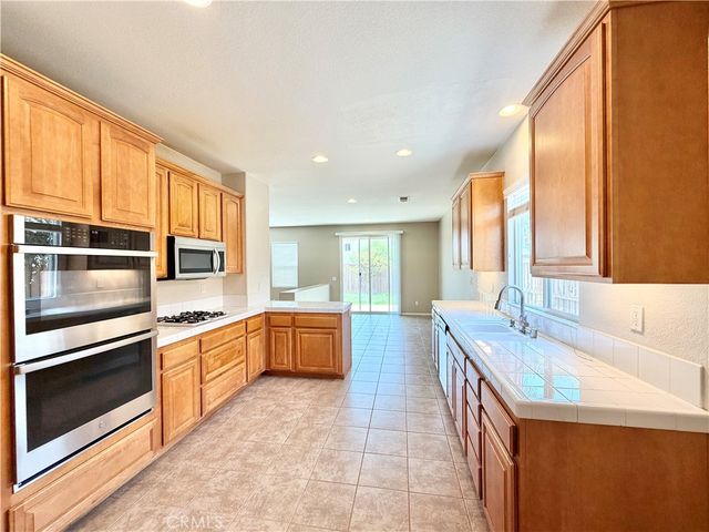 36367 Sicily Lane, Winchester, CA 92596