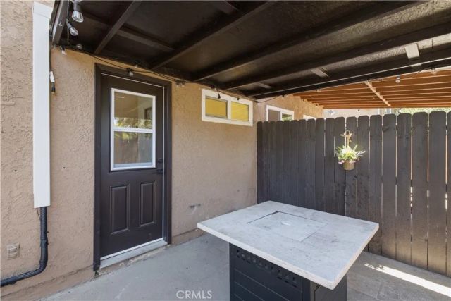 229 S Palm Avenue, Santa Paula, CA 93060