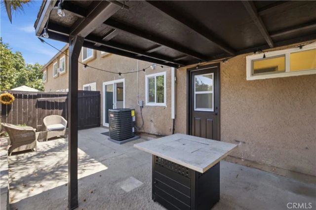 229 S Palm Avenue, Santa Paula, CA 93060